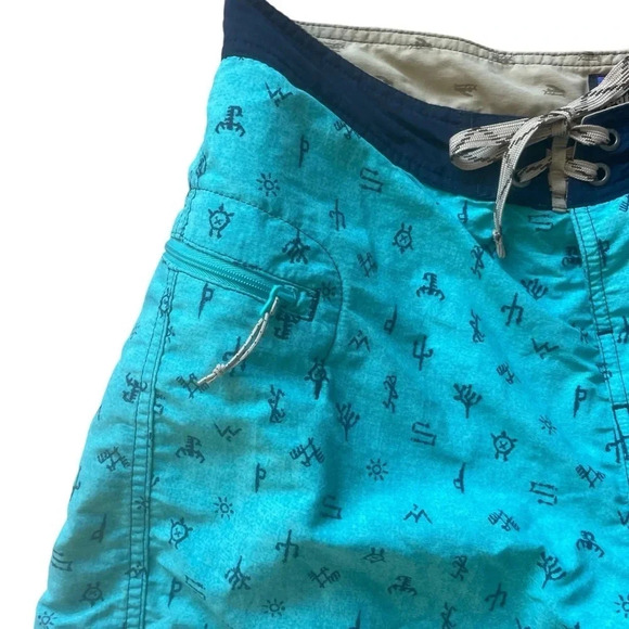 Patagonia Classic Wayfarers Board Shorts Swim Blue Hieroglyphics Mens Size 32 - Picture 2 of 7